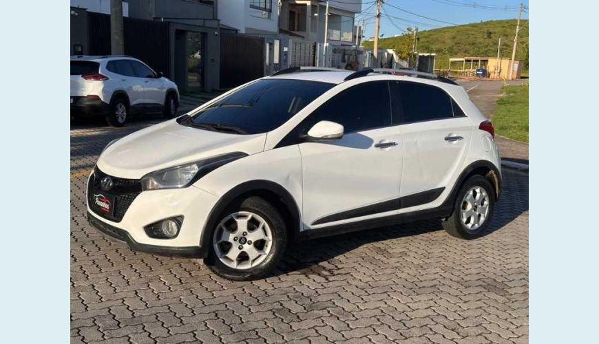 HYUNDAI HB 20X PREMIUM 1.6 FLEX AUT. 4P - BRANCO - 2015 Foto 3 (Grande)