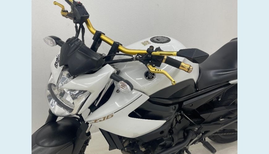 YAMAHA XJ6 N/ABS FLEX - BRANCO - 2014 Foto 3 (Grande)