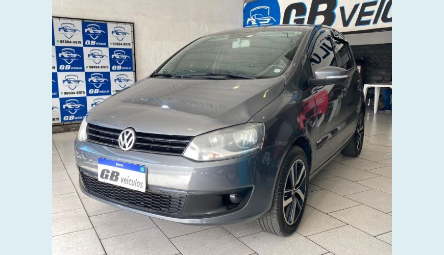 VOLKSWAGEN FOX 1.6 MI 8V FLEX MANUAL 4P - CINZA - 2011 Foto 3 (Grande)