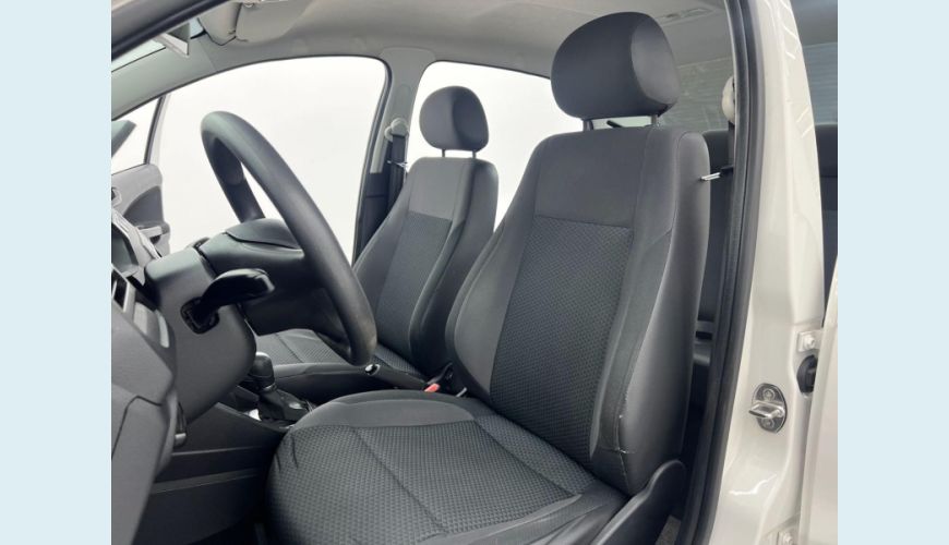 VOLKSWAGEN VOYAGE 1.6 FLEX AUT. 4P - BRANCO - 2022 Foto 3 (Grande)