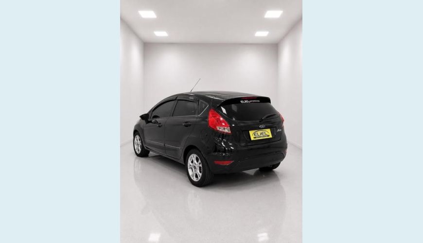 FORD FIESTA SEL 1.6 FLEX MANUAL 4P - PRETO - 2017 Foto 3 (Grande)