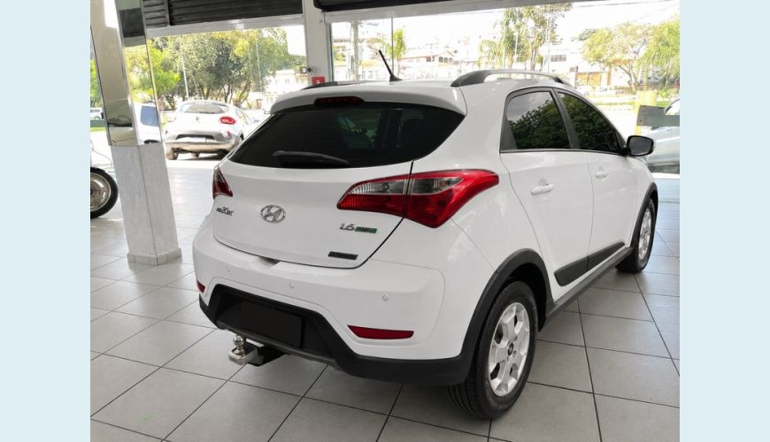 HYUNDAI HB 20X STYLE 1.6 FLEX MANUAL 4P - BRANCO - 2015 Foto 3 (Grande)