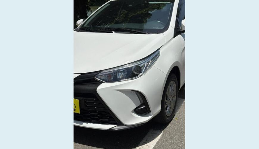 TOYOTA YARIS SA XS 1.5 FLEX AUT. 4P - BRANCO - 2024 Foto 3 (Grande)