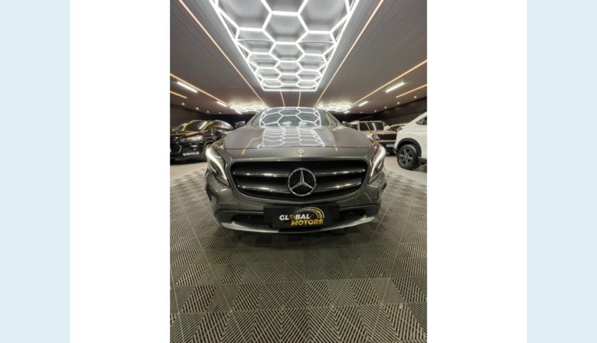 MERCEDES-BENZ MERCEDES-BENZ GLA 200 FLEX AUT. 4P - CINZA - 2017 Foto 3 (Grande)