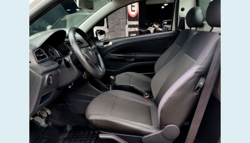 VOLKSWAGEN SAVEIRO FLEX MANUAL 4P - BRANCO - 2018 Foto 3 (Grande)