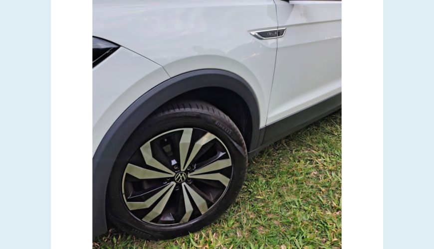 VOLKSWAGEN VOLKSWAGEN T-CROSS FLEX AUT. 5P - BRANCO - 2024 Foto 3 (Grande)