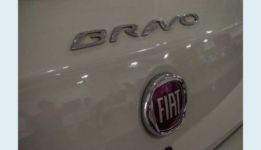 FIAT BRAVO BLACKMOTION 1.8 16V FLEX MANUAL 4P - BRANCO - 2016 Foto 3 (Grande)