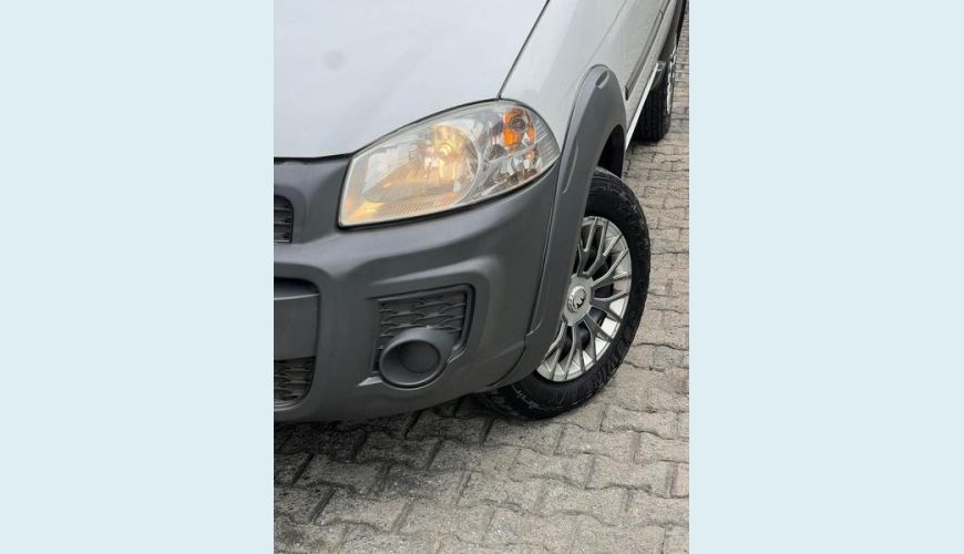 FIAT STRADA WORKING CD 1.4 FLEX MANUAL 3P - BRANCO - 2015 Foto 3 (Grande)