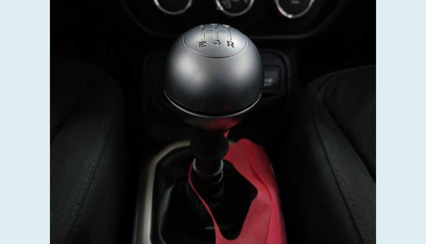 JEEP RENEGADE SPORT 1.8 FLEX MANUAL 4P - BRANCO - 2016 Foto 3 (Grande)