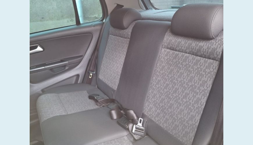 VOLKSWAGEN FOX 1.6 MI 8V FLEX MANUAL 4P - BEGE - 2014 Foto 3 (Grande)