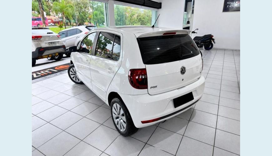 VOLKSWAGEN FOX 1.6 PRIME GII - BRANCO - 2013 Foto 3 (Grande)