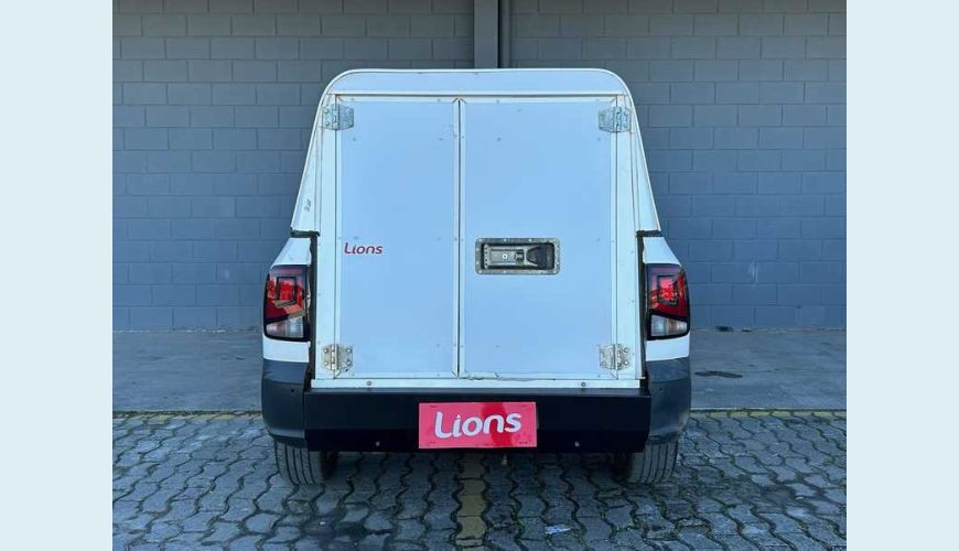VOLKSWAGEN SAVEIRO ROBUST TOTAL FLEX 16V - BRANCO - 2025 Foto 3 (Grande)