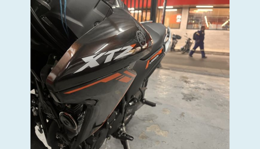 YAMAHA XTZ 250 LANDER CONNECTED FLEX - MARROM - 2026 Foto 3 (Grande)