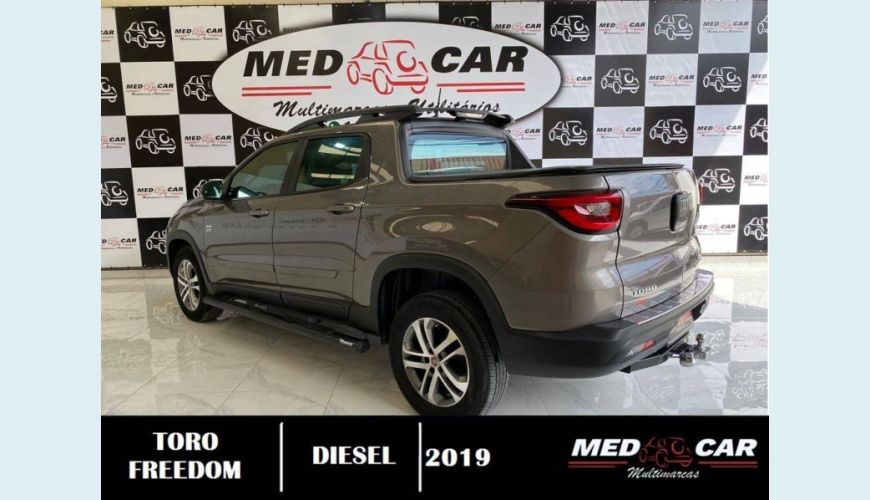 FIAT TORO 2.0 16V TURBO DIESEL FREEDOM 4WD AT9 - CINZA - 2019 Foto 4 (Grande)