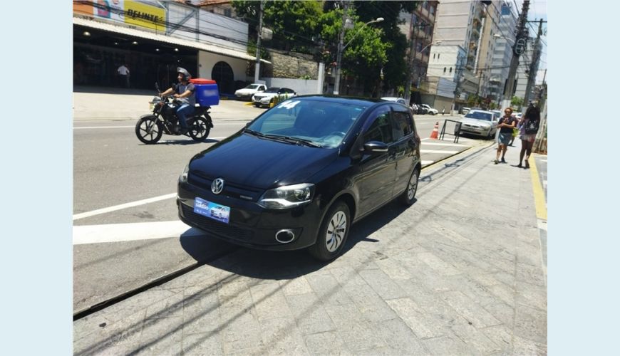 VOLKSWAGEN FOX 1.0 MI BLUEMOTION 8V FLEX 4P MANUAL - PRETO - 2014 Foto 4 (Grande)