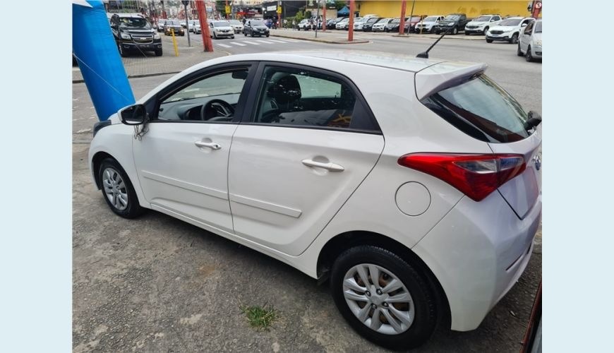 HYUNDAI HB 20 1.6 COMFORT 16V FLEX 4P MANUAL - BRANCO - 2015 Foto 4 (Grande)