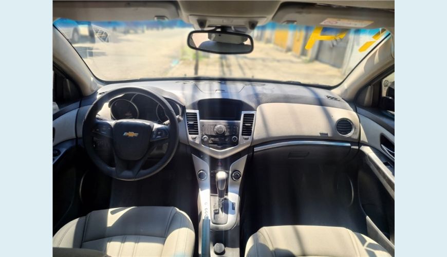 CHEVROLET CRUZE 1.8 LT 16V FLEX 4P AUT. - PRETO - 2014 Foto 4 (Grande)