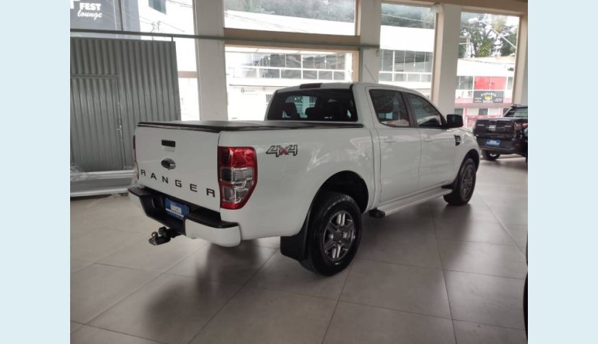 FORD RANGER 2.2 XLS 4X4 CD 16V DIESEL 4P AUT. - BRANCO - 2018 Foto 4 (Grande)