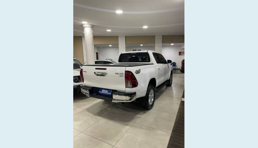 TOYOTA HILUX 2.8 SRV 4X4 CD 16V DIESEL 4P AUT. - BRANCO - 2018 Foto 4 (Grande)