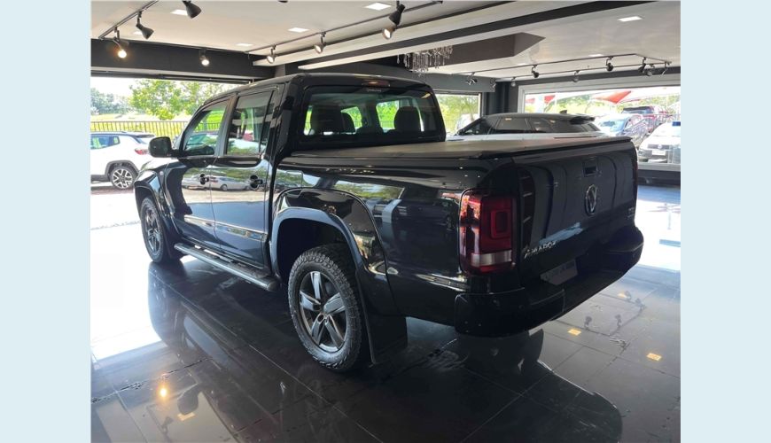 VOLKSWAGEN AMAROK 2.0 HIGHLINE 4X4 CD 16V TURBO INTERCOOLER DIESEL 4P AUT. - PRETO - 2018 Foto 4 (Grande)