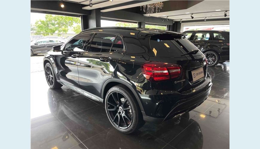 MERCEDES-BENZ GLA 250 2.0 CGI SPORT 7G-DCT - PRETO - 2019 Foto 4 (Grande)