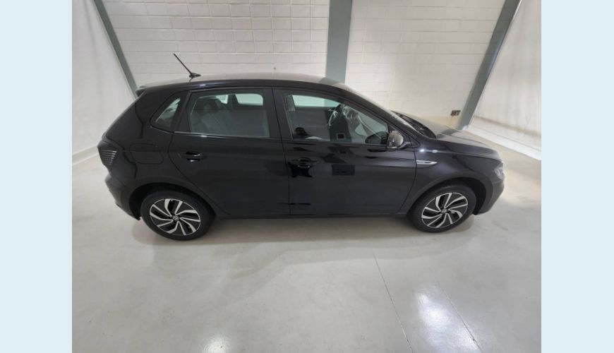 VOLKSWAGEN POLO 1.0 170 TSI HIGHLINE AUT. - PRETO - 2023 Foto 4 (Grande)