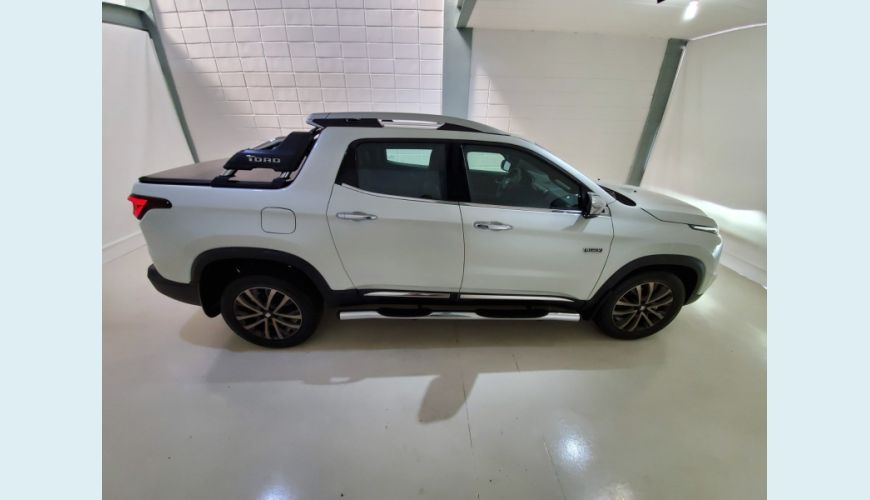 FIAT TORO 2.0 16V TURBO DIESEL RANCH 4WD AT9 - BRANCO - 2023 Foto 4 (Grande)