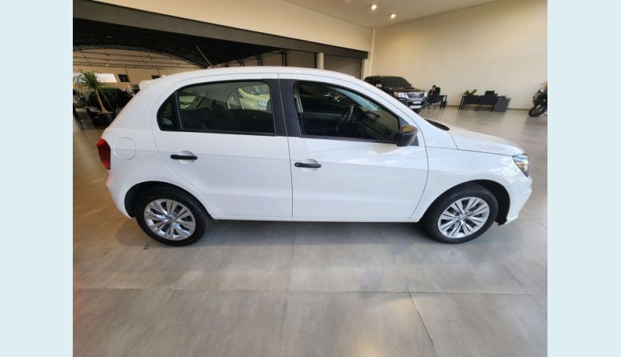 VOLKSWAGEN GOL 1.6 MSI TOTALFLEX 4P MANUAL - BRANCO - 2022 Foto 4 (Grande)