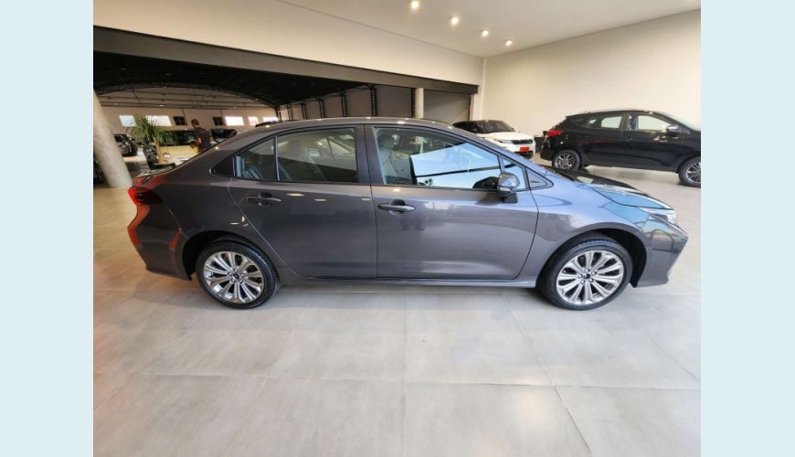 TOYOTA COROLLA 2.0 VVT-IE FLEX XEI DIRECT SHIFT - CINZA - 2023 Foto 4 (Grande)