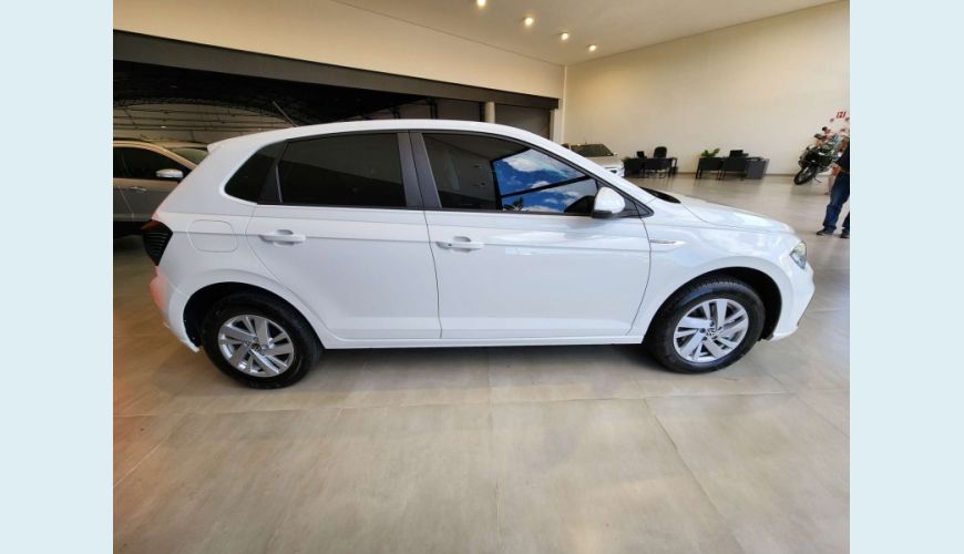VOLKSWAGEN POLO 1.0 170 TSI COMFORTLINE AUT. - BRANCO - 2024 Foto 4 (Grande)