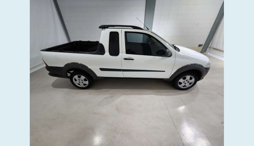 FIAT STRADA 1.4 MPI WORKING CE 8V FLEX 2P MANUAL - BRANCO - 2013 Foto 4 (Grande)