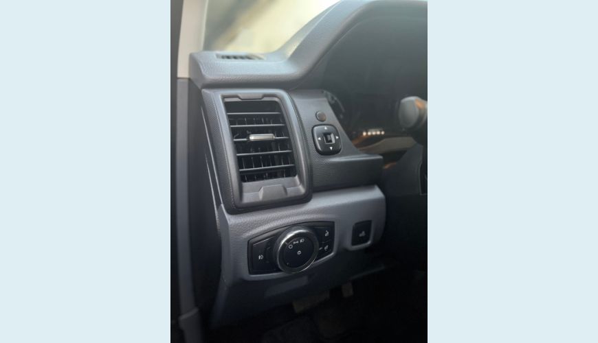 FORD RANGER 2.2 XLS 4X4 CD 16V DIESEL 4P AUT. - BRANCO - 2018 Foto 4 (Grande)
