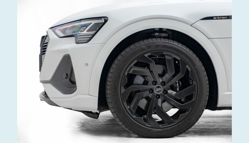 AUDI E-TRON ELÉTRICO SPORTBACK PERFORMANCE QUATTRO - BRANCO - 2023 Foto 4 (Grande)
