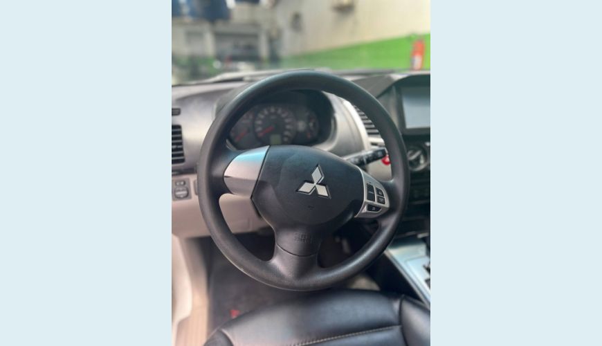 MITSUBISHI PAJERO DAKAR 3.2 4X4 16V TURBO INTERCOOLER DIESEL 4P AUT. - BRANCO - 2015 Foto 4 (Grande)