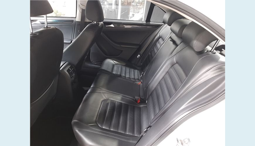 VOLKSWAGEN JETTA 2.0 TSI HIGHLINE 211CV 4P TIPTRONIC - N/D - 2017 Foto 4 (Grande)