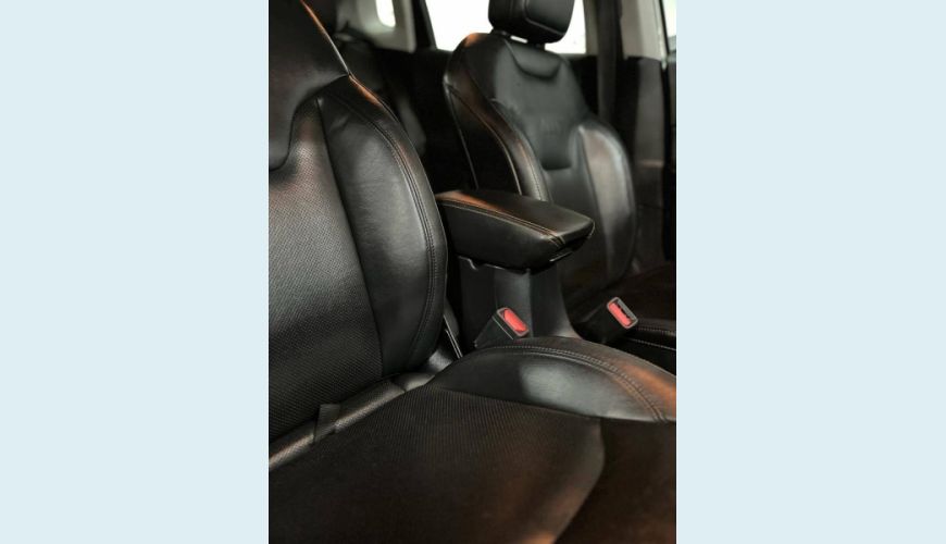JEEP COMPASS 2.0 16V DIESEL LIMITED 4X4 AUT. - BRANCO - 2018 Foto 4 (Grande)