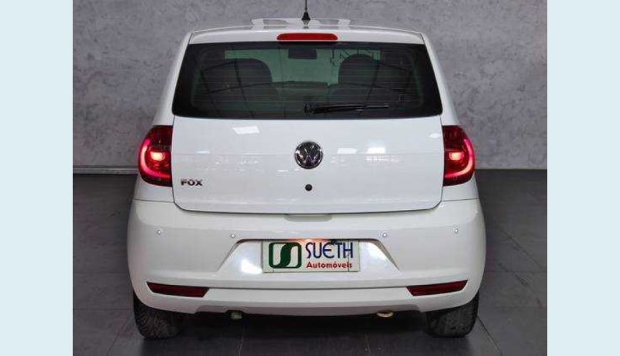 VOLKSWAGEN FOX 1.0 TEC FLEX 4P - BRANCO - 2014 Foto 4 (Grande)