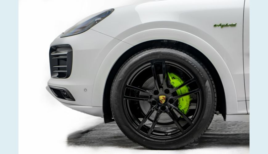 PORSCHE CAYENNE 3.0 V6 E-HYBRID COUPÉ PLATINUM EDITION AWD TIPTRONIC S - BRANCO - 2023 Foto 4 (Grande)