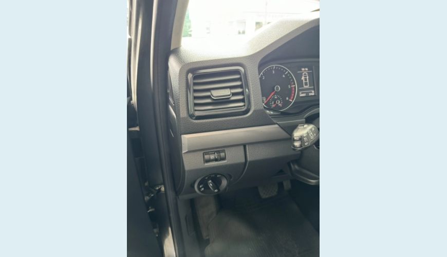VOLKSWAGEN AMAROK 2.0 COMFORTLINE 4X4 CD 16V TURBO INTERCOOLER DIESEL 4P AUT. - CINZA - 2019 Foto 4 (Grande)
