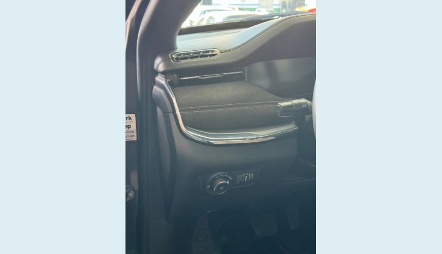 JEEP COMMANDER 1.3 T270 TURBO FLEX LIMITED AT6 - CINZA - 2022 Foto 4 (Grande)