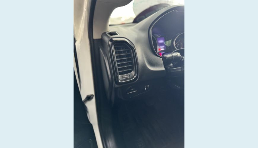 FIAT TORO 2.0 16V TURBO DIESEL FREEDOM 4WD AT9 - BRANCO - 2019 Foto 4 (Grande)