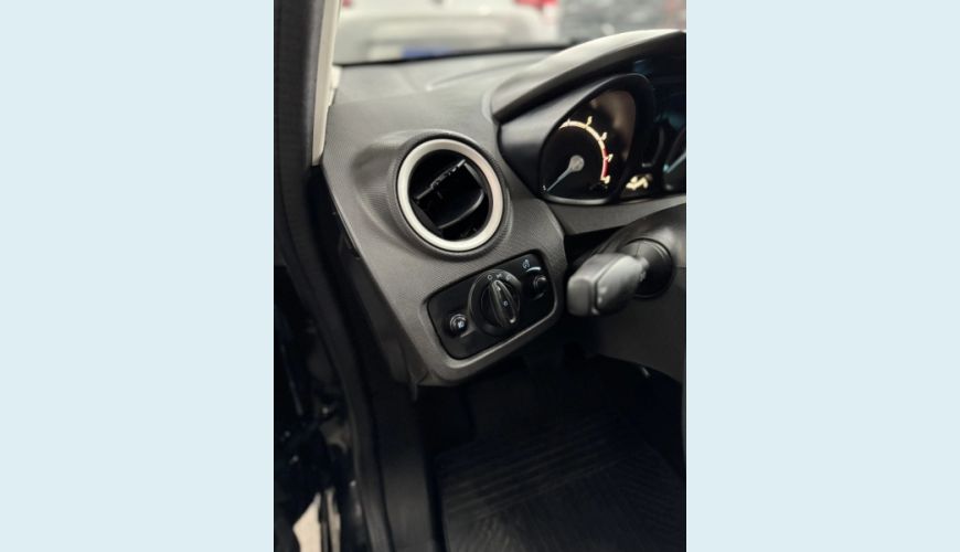 FORD FIESTA 1.6 SE HATCH 16V FLEX 4P POWERSHIFT - PRETO - 2014 Foto 4 (Grande)