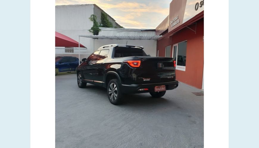 FIAT TORO 2.0 16V TURBO DIESEL VOLCANO 4WD AT9 - PRETO - 2022 Foto 4 (Grande)