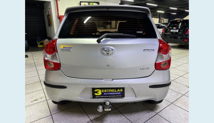 TOYOTA ETIOS 1.3 XS 16V FLEX 4P MANUAL - N/D - 2013 Foto 4 (Grande)