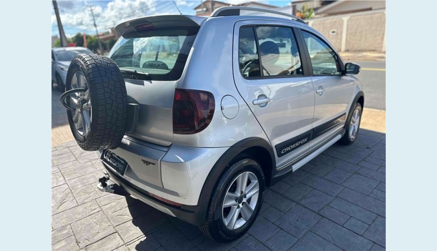 VOLKSWAGEN CROSSFOX 1.6 MI 8V FLEX 4P MANUAL - N/D - 2011 Foto 4 (Grande)
