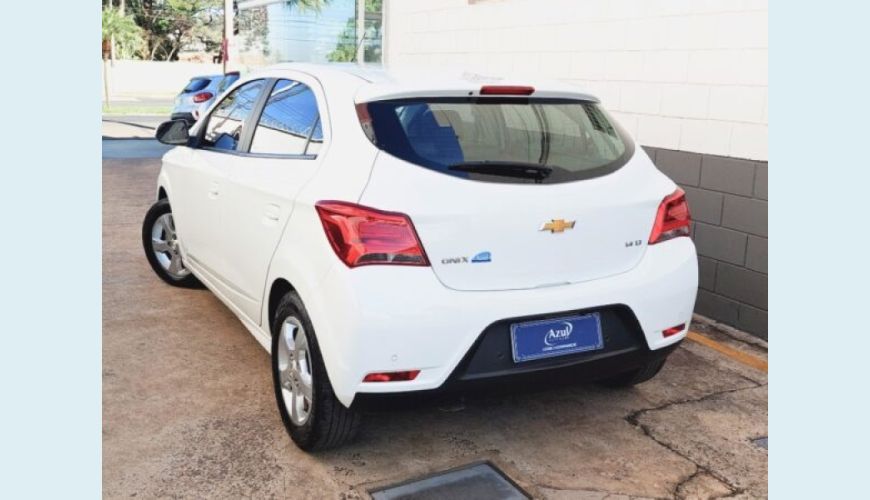CHEVROLET ONIX 1.0 FLEX MANUAL - BRANCO - 2021 Foto 4 (Grande)