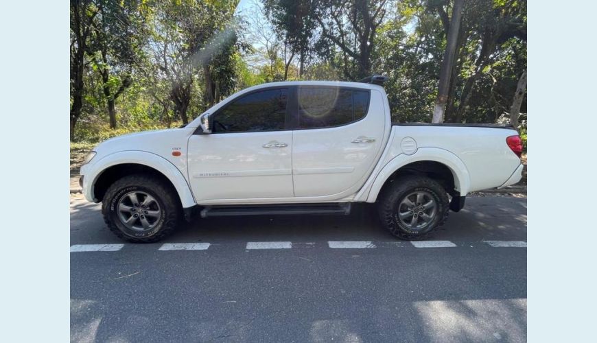MITSUBISHI L200 TRITON FLEX - BRANCO - 2012 Foto 4 (Grande)