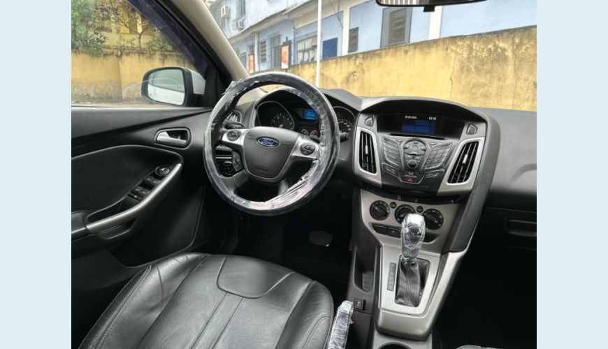 FORD FOCUS 1.6 SE 16V FLEX 4P POWERSHIFT - N/D - 2015 Foto 4 (Grande)