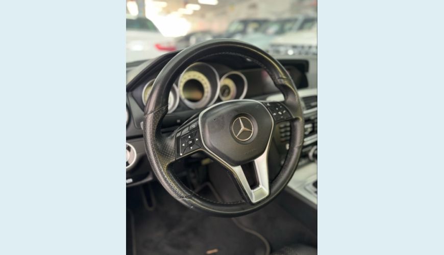 MERCEDES-BENZ C 200 1.8 CGI AVANTGARDE 16V 4P AUT. - BRANCO - 2014 Foto 4 (Grande)