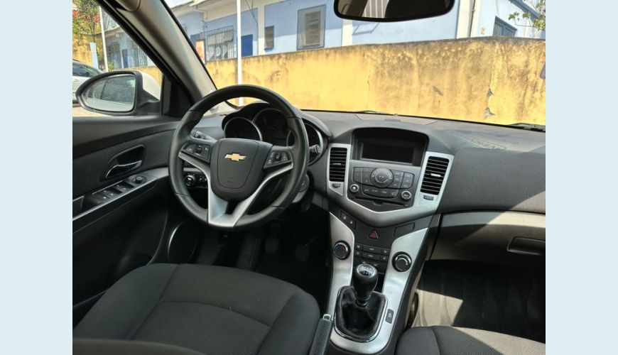 CHEVROLET CRUZE 1.8 LT 16V FLEX 4P MANUAL - N/D - 2014 Foto 4 (Grande)